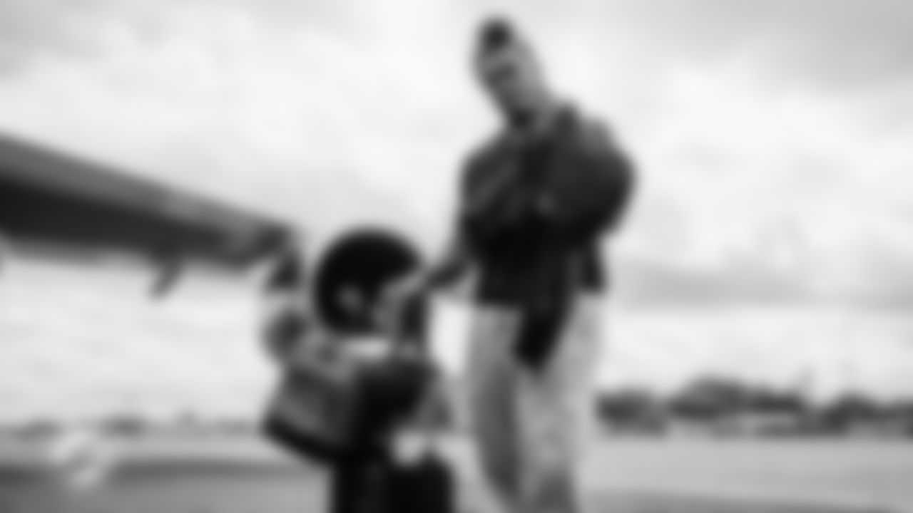 Miami Dolphins offensive lineman Aaron Brewer (55) during arrivals to the plane for travel to Pittsburgh on Saturday, Dec. 13, 2025, in Fort Lauderdale, Fla. (Tomas Diniz Santos/Miami Dolphins)