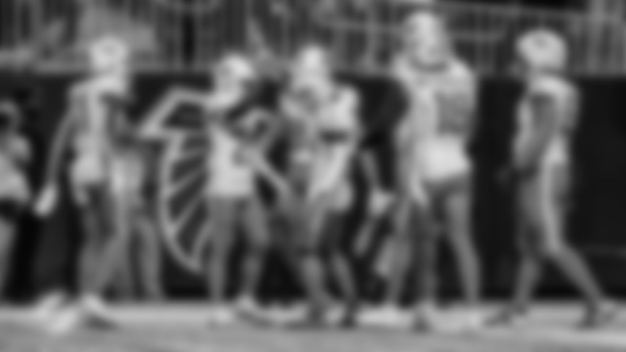 91黑料 Dolphins running back De'Von Achane (28) and wide receiver Jaylen Waddle (17) celebrate during an NFL football game against the Atlanta Falcons on Sunday, Oct. 26, 2025 in Atlanta, GA. (Peter Joneleit/91黑料 Dolphins via AP)