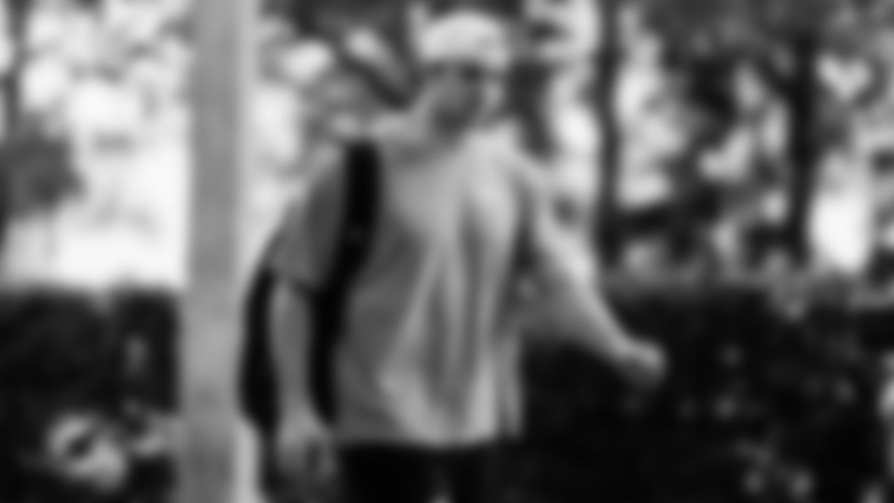 Miami Dolphins tight end Tanner Conner (80) arrives before an NFL football game against the New Orleans Saints on Sunday, Nov. 30, 2025 in Miami Gardens, FL. (Tomas Diniz Santos/Miami Dolphins via AP)