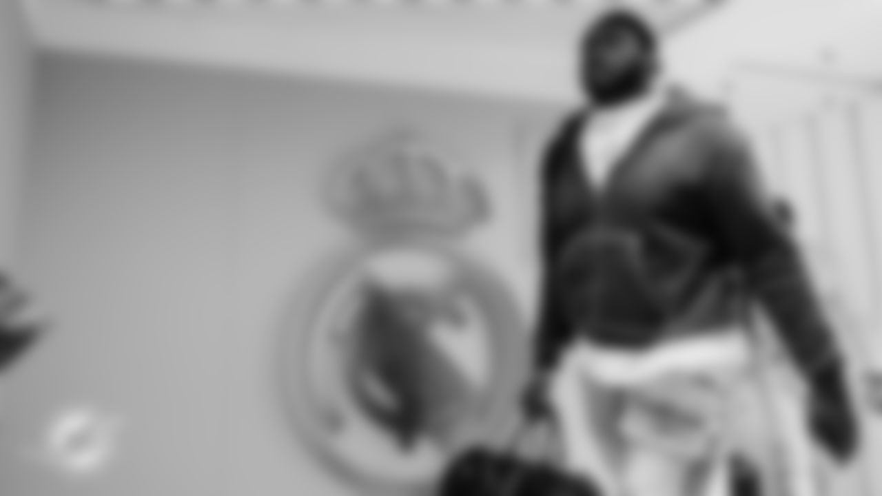 Miami Dolphins defensive tackle Zeek Biggers (93) arrives before an NFL football game against the Washington Commanders on Sunday, Nov. 16, 2025 in Madrid. (Tomas Diniz Santos/Miami Dolphins via AP)