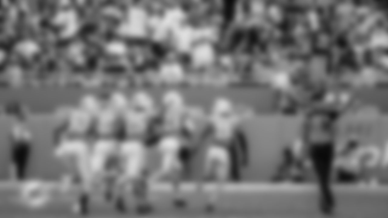 Miami Dolphins safety Ashtyn Davis (21) celebrates an interception during an NFL football game against the Tampa Bay Buccaneers on Sunday, Dec. 28, 2025 in Miami Gardens, FL. (Kelly Gavin/Miami Dolphins via AP)
