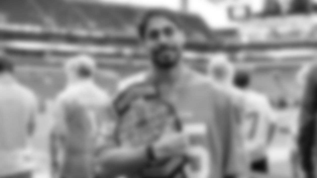 XX before an NFL football game against the New Orleans Saints on Sunday, Nov. 30, 2025 in Miami Gardens, FL. (Tomas Diniz Santos/Miami Dolphins via AP)