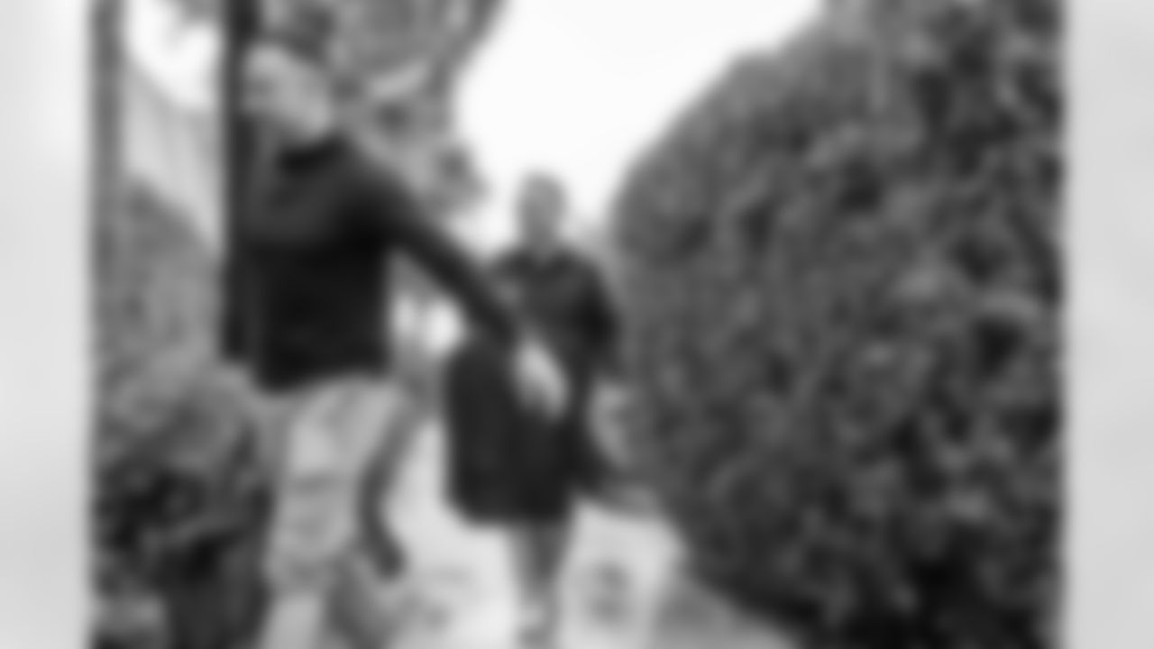 Miami Dolphins head coach Jeff Hafley arrives to the Baptist Health Training Facility on Thursday, Jan. 22, 2026, in Miami Gardens, Fla. (Peter McMahon/Miami Dolphins)