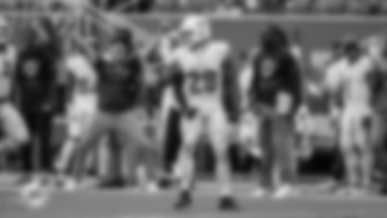 Miami Dolphins safety Minkah Fitzpatrick (29) celebrates during an NFL football game against the Buffalo Bills on Sunday, Nov. 9, 2025 in Miami Gardens, Fla. (Tomas Diniz Santos/Miami Dolphins via AP)