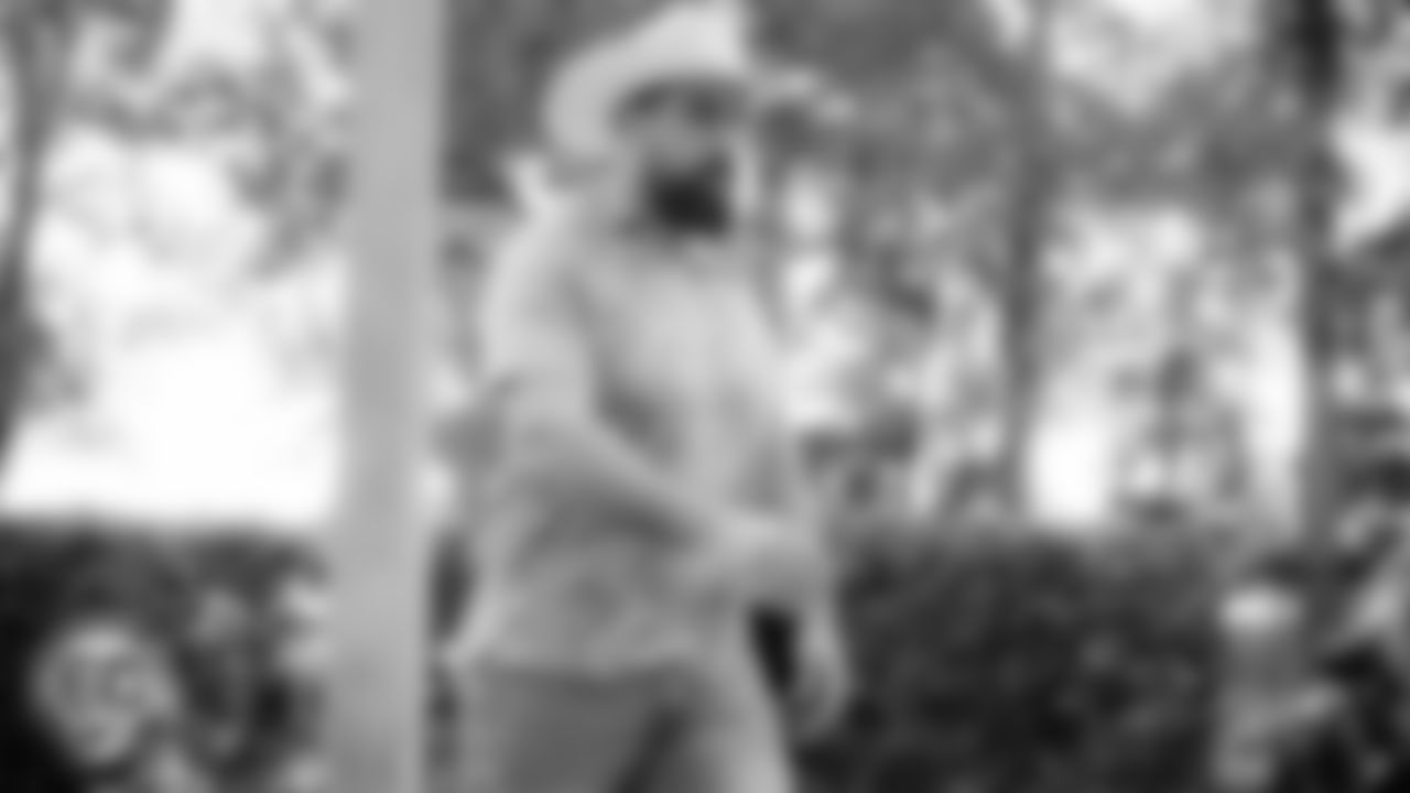 Miami Dolphins defensive tackle Zach Sieler (92) arrives before an NFL football game against the Cincinnati Bengals on Sunday, Dec. 21, 2025 in Miami Gardens, FL. (Raul Maristany/Miami Dolphins via AP)