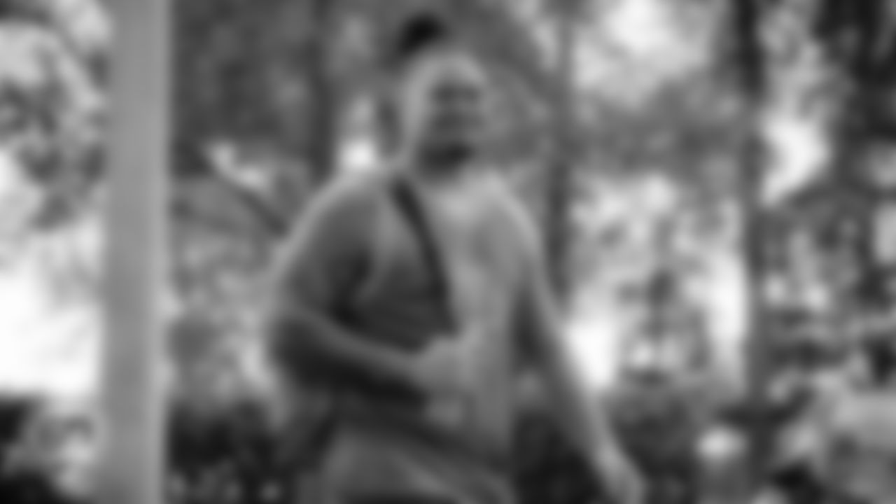 Miami Dolphins offensive lineman Jonah Savaiinaea (72) arrives before an NFL football game against the Cincinnati Bengals on Sunday, Dec. 21, 2025 in Miami Gardens, FL. (Raul Maristany/Miami Dolphins via AP)