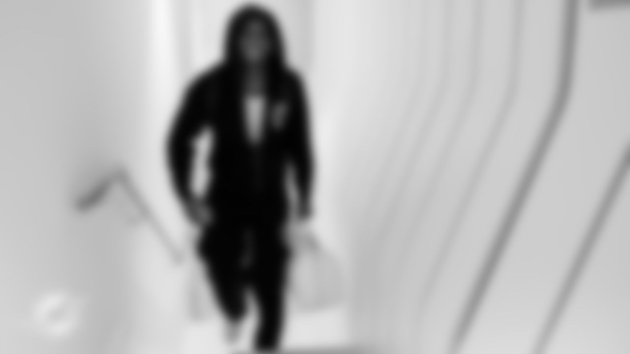 Miami Dolphins running back Ollie Gordon II (31) arrives before an NFL football game against the Washington Commanders on Sunday, Nov. 16, 2025 in Madrid. (Tomas Diniz Santos/Miami Dolphins via AP)