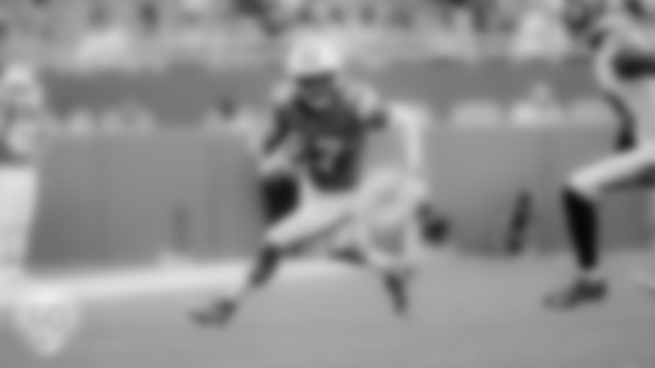 Miami Dolphins wide receiver Jaylen Waddle (17) runs the ball during an NFL football game against the Cincinnati Bengals on Sunday, Dec. 21, 2025 in Miami Gardens, FL. (Raul Maristany/Miami Dolphins via AP)