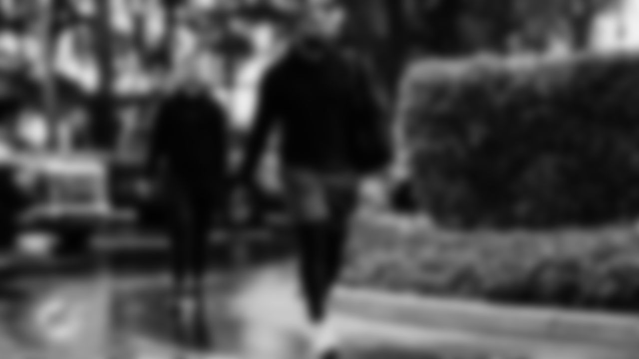 Miami Dolphins linebacker Jordyn Brooks (20) arrives before an NFL football game against the New Orleans Saints on Sunday, Nov. 30, 2025 in Miami Gardens, FL. (Tomas Diniz Santos/Miami Dolphins via AP)