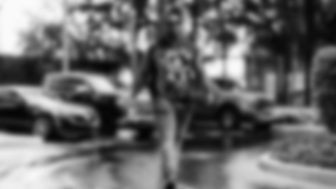 Miami Dolphins offensive lineman Aaron Brewer (55) arrives before an NFL football game against the New Orleans Saints on Sunday, Nov. 30, 2025 in Miami Gardens, FL. (Tomas Diniz Santos/Miami Dolphins via AP)