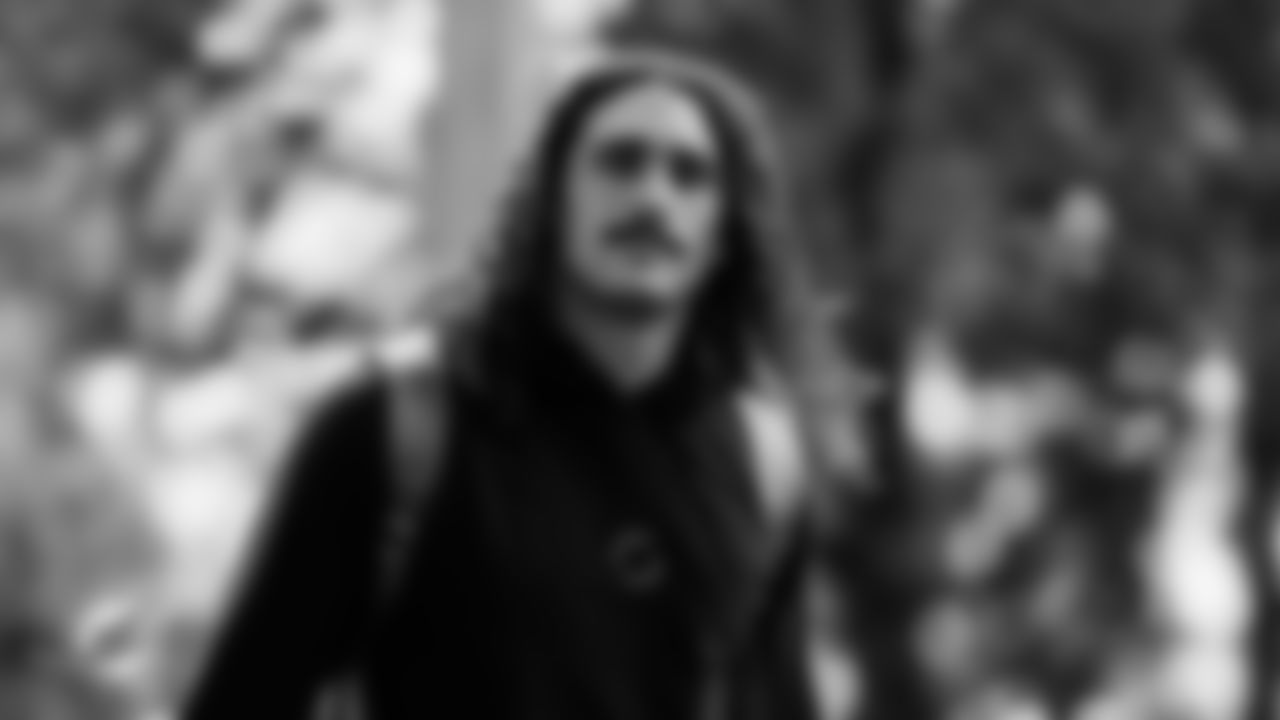 Miami Dolphins tight end Greg Dulcich (85) arrives before an NFL football game against the Buffalo Bills on Sunday, Nov. 9, 2025 in Miami Gardens, Fla. (Tomas Diniz Santos/Miami Dolphins via AP)