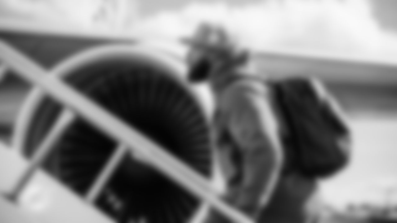 Miami Dolphins defensive tackle Matthew Butler (91) during arrivals to the plane for travel to New York on Saturday, Dec. 6, 2025, in Fort Lauderdale, Fla. (Tomas Diniz Santos/Miami Dolphins)