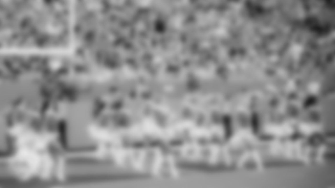 Miami Dolphins Cheerleaders perform during an NFL football game against the Cincinnati Bengals on Sunday, Dec. 21, 2025 in Miami Gardens, FL. (AJ Shorter/Miami Dolphins via AP)