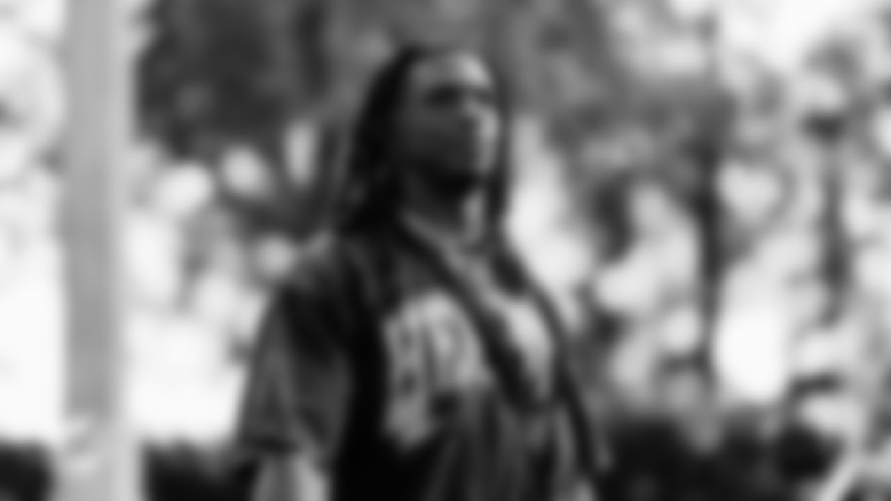 Miami Dolphins running back JaMycal Hasty (37) arrives before an NFL football game against the New Orleans Saints on Sunday, Nov. 30, 2025 in Miami Gardens, FL. (Tomas Diniz Santos/Miami Dolphins via AP)