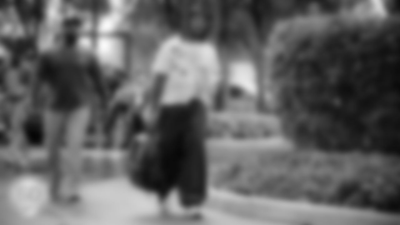 Miami Dolphins running back Jaylen Wright (5) arrives before an NFL football game against the Cincinnati Bengals on Sunday, Dec. 21, 2025 in Miami Gardens, FL. (Raul Maristany/Miami Dolphins via AP)