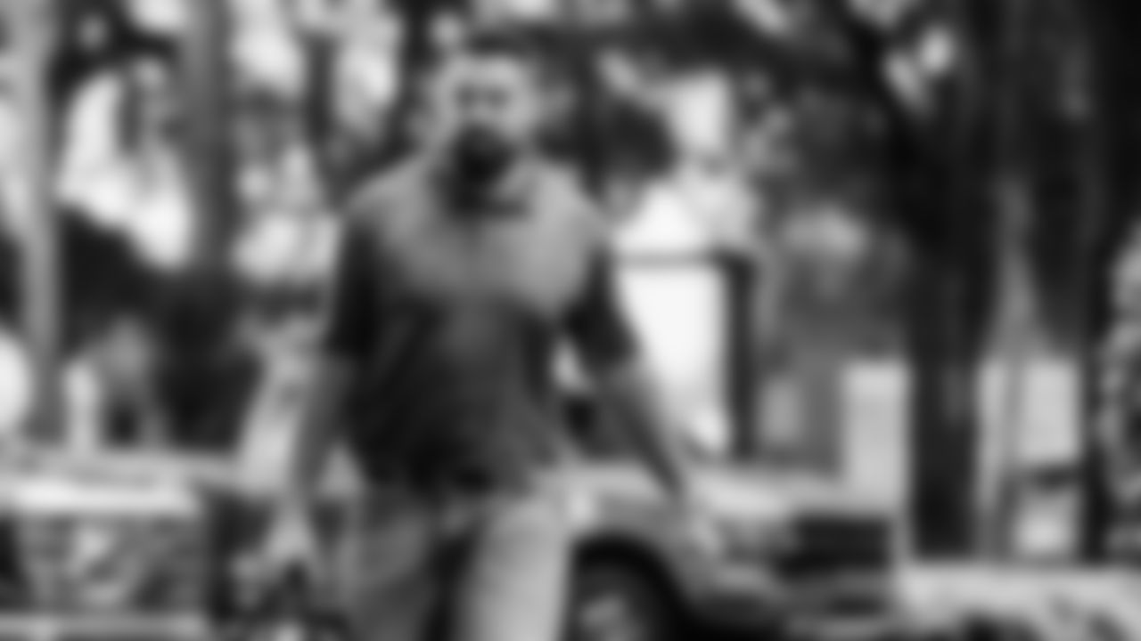 Miami Dolphins defensive tackle Zach Sieler (92) arrives before an NFL football game against the New Orleans Saints on Sunday, Nov. 30, 2025 in Miami Gardens, FL. (Tomas Diniz Santos/Miami Dolphins via AP)