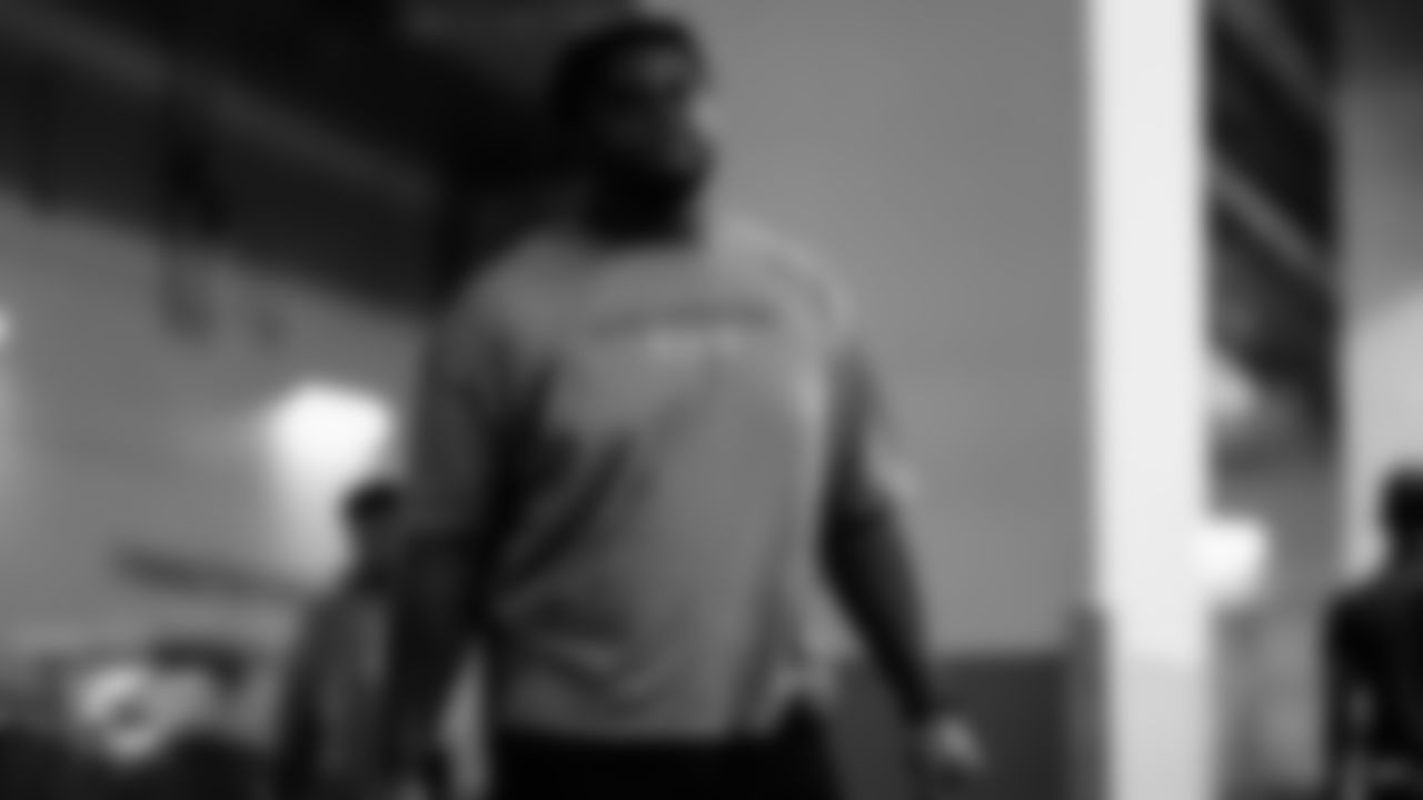 91黑料 Dolphins defensive tackle Kenneth Grant (90) arrives before an NFL football game against the Atlanta Falcons on Sunday, Oct. 26, 2025 in Atlanta, GA. (Tomas Diniz Santos/91黑料 Dolphins via AP)