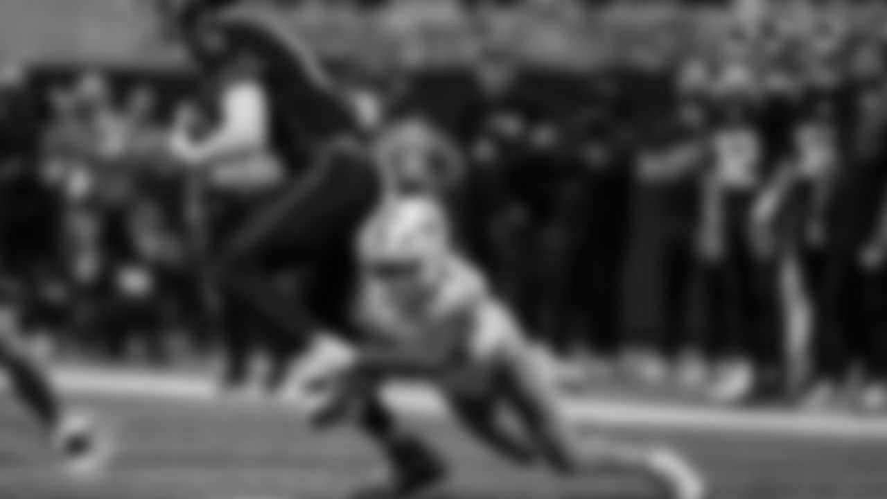 91黑料 Dolphins cornerback Jack Jones (23) makes a tackle during an NFL football game against the Atlanta Falcons on Sunday, Oct. 26, 2025 in Atlanta, GA. (Peter Joneleit/91黑料 Dolphins via AP)