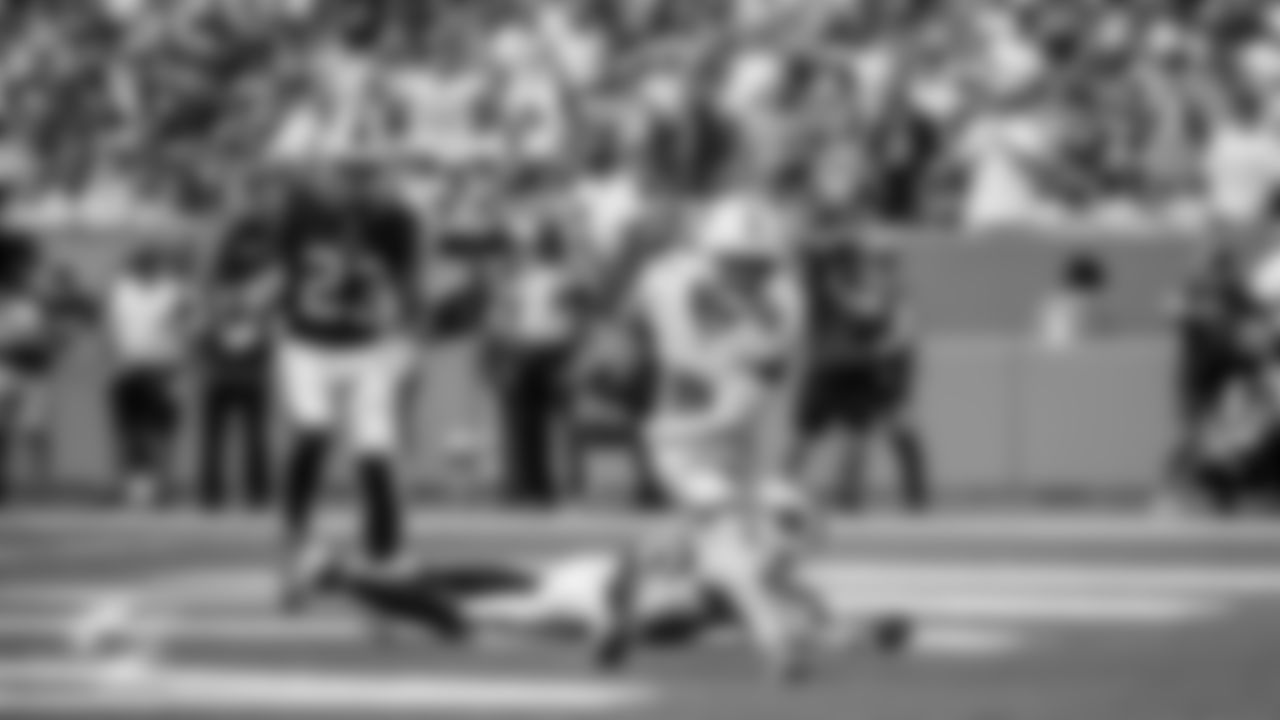 Miami Dolphins wide receiver Malik Washington (6) makes a catch in the end zone for a touchdown during an NFL football game against the Buffalo Bills on Sunday, Nov. 9, 2025 in Miami Gardens, Fla. (Jose Pineiro/Miami Dolphins via AP)