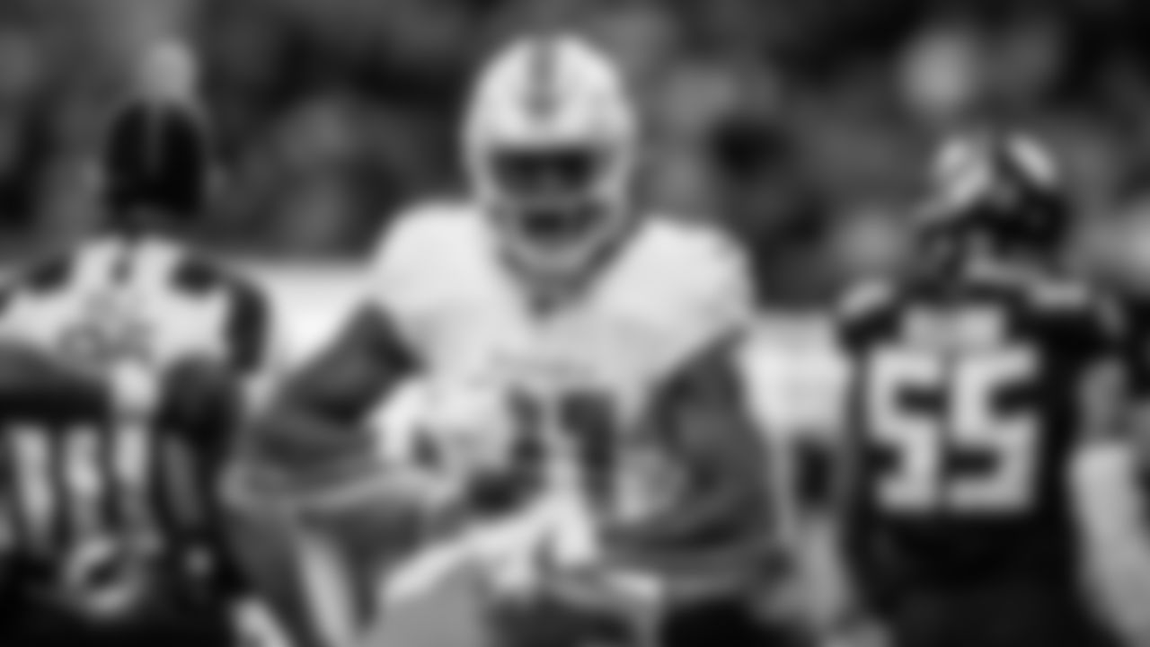 91黑料 Dolphins running back Ollie Gordon II (31) celebrates during an NFL football game against the Atlanta Falcons on Sunday, Oct. 26, 2025 in Atlanta, GA. (Tomas Diniz Santos/91黑料 Dolphins via AP)