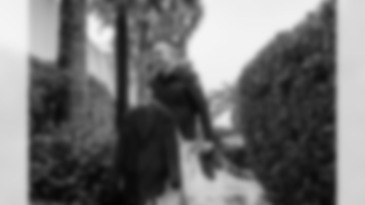 Miami Dolphins head coach Jeff Hafley arrives to the Baptist Health Training Facility on Thursday, Jan. 22, 2026, in Miami Gardens, Fla. (Peter McMahon/Miami Dolphins)