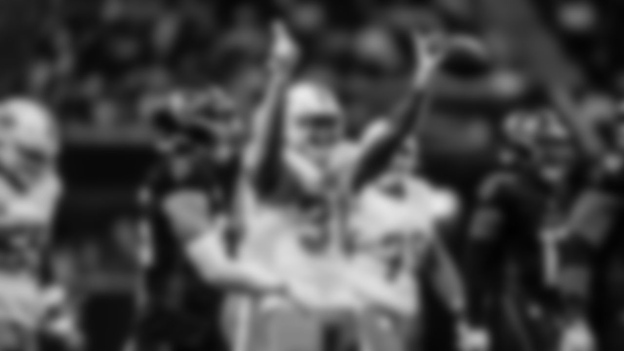 Miami Dolphins running back Ollie Gordon II (31) celebrates during an NFL football game against the Atlanta Falcons on Sunday, Oct. 26, 2025 in Atlanta, GA. (Tomas Diniz Santos/Miami Dolphins via AP)