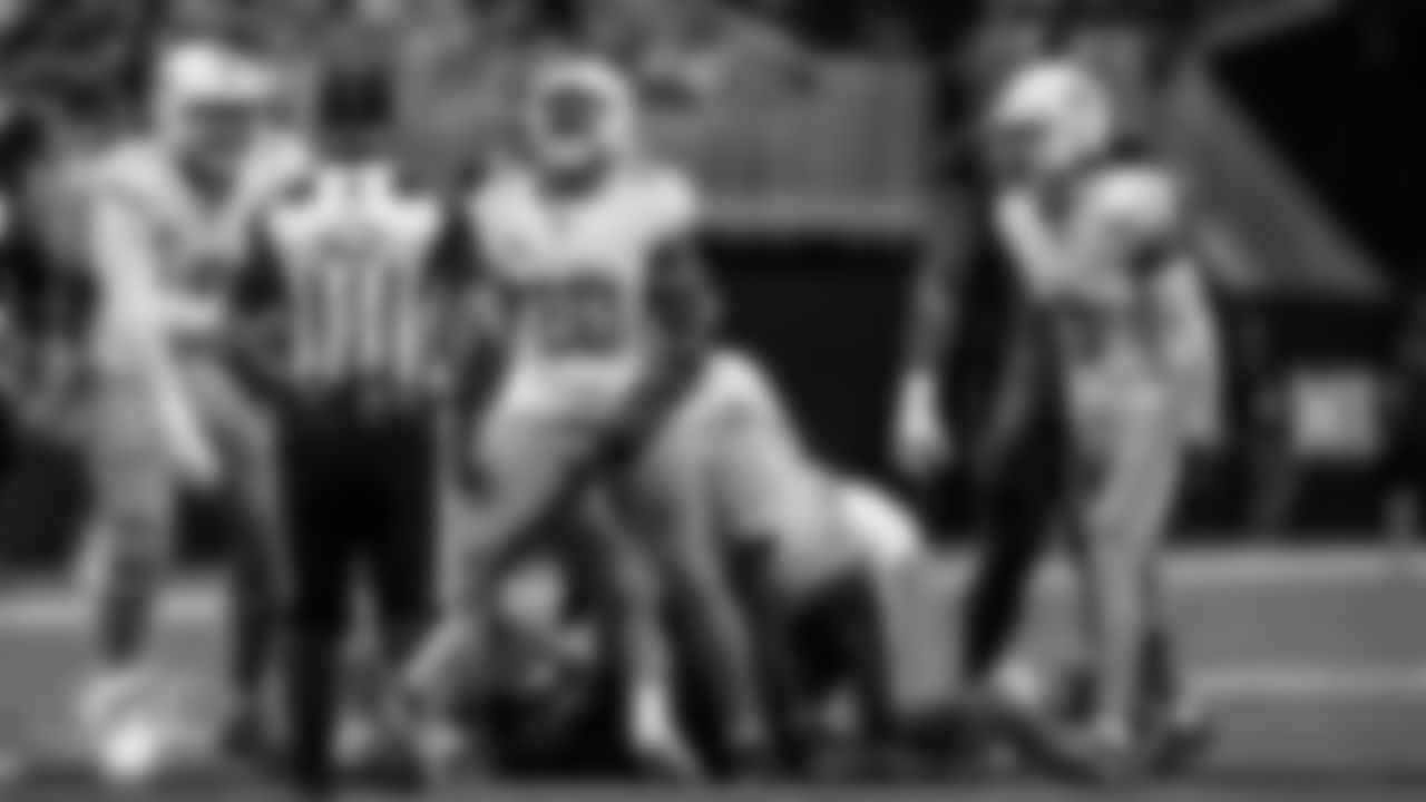 91黑料 Dolphins linebacker Jordyn Brooks (20) celebrates a tackle during an NFL football game against the Atlanta Falcons on Sunday, Oct. 26, 2025 in Atlanta, GA. (Peter Joneleit/91黑料 Dolphins via AP)