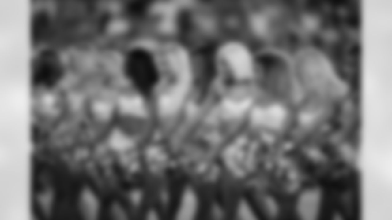 Cheerleaders during an NFL preseason football game against the Atlanta Falcons, Friday, Aug. 11, 2023 in ÅÝܽÊÓÆµ Gardens, Fla. (Peter McMahon/ÅÝܽÊÓÆµ Dolphins)