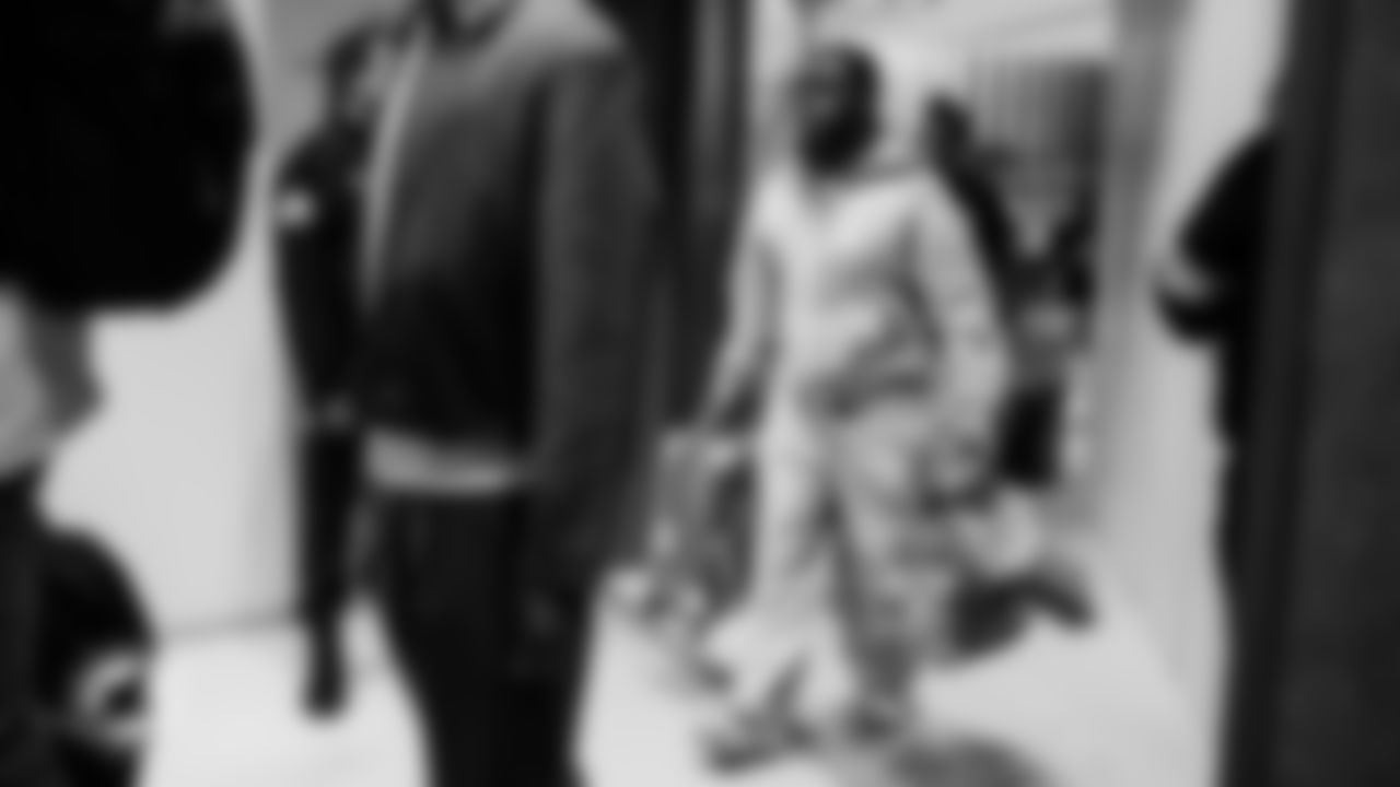 Miami Dolphins wide receiver Dee Eskridge (82) arrives before an NFL football game against the Washington Commanders on Sunday, Nov. 16, 2025 in Madrid. (Peter McMahon/Miami Dolphins via AP)