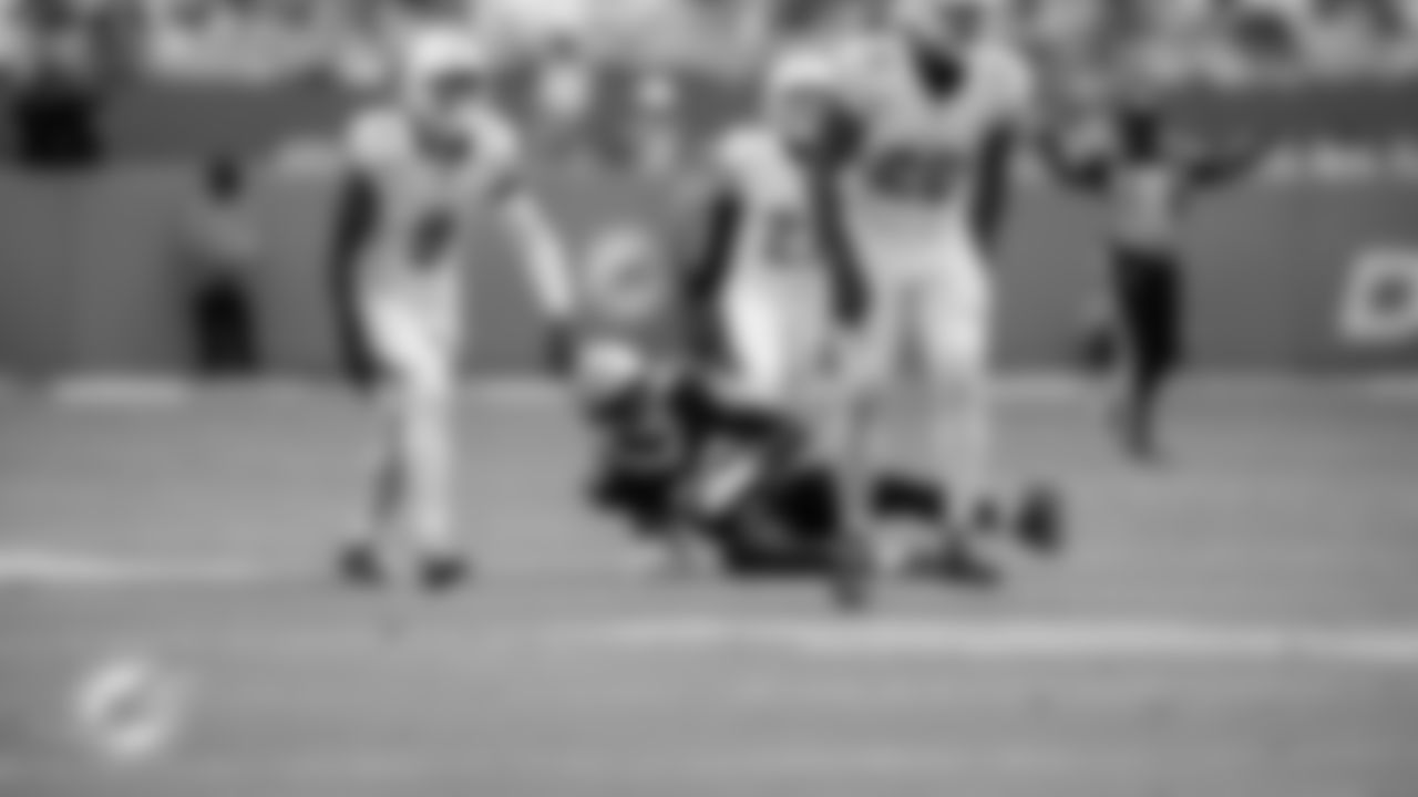 Miami Dolphins linebacker Tyrel Dodson (25) celebrates during an NFL football game against the New Orleans Saints on Sunday, Nov. 30, 2025 in Miami Gardens, FL. (Tomas Diniz Santos/Miami Dolphins via AP)