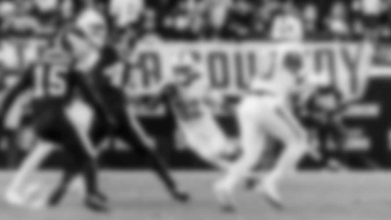 Miami Dolphins wide receiver Dee Eskridge (82) runs the ball during an NFL football game against the Pittsburgh Steelers on Monday, Dec. 15, 2025 in Pittsburgh, PA. (Raul Maristany/Miami Dolphins via AP)