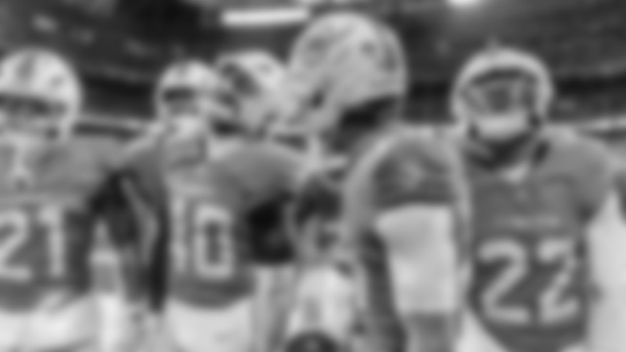 Miami Dolphins celebrate a fumble recovery by cornerback Ethan Bonner (27) during an NFL football game against the Washington Commanders on Sunday, Nov. 16, 2025 in Madrid. (Tomas Diniz Santos/Miami Dolphins via AP)