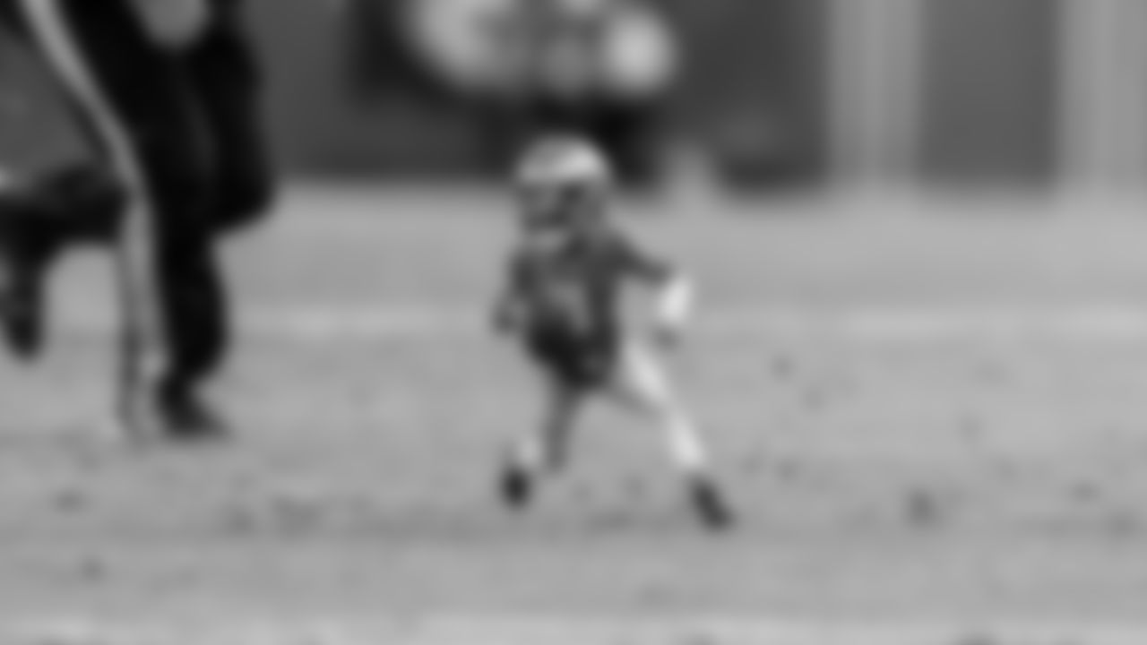 QB Jalen Hurts