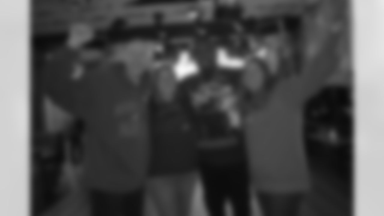 LeSean McCoy with some Eagles fans!