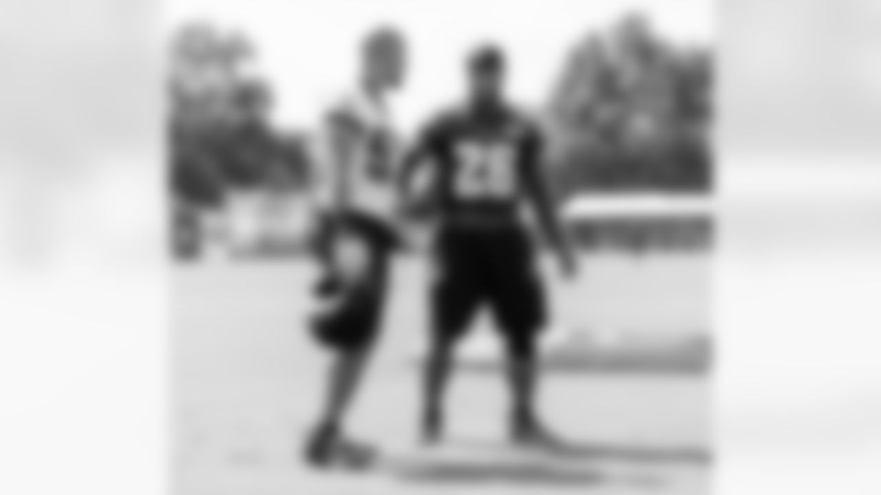 Zack Baun & Saquon Barkley