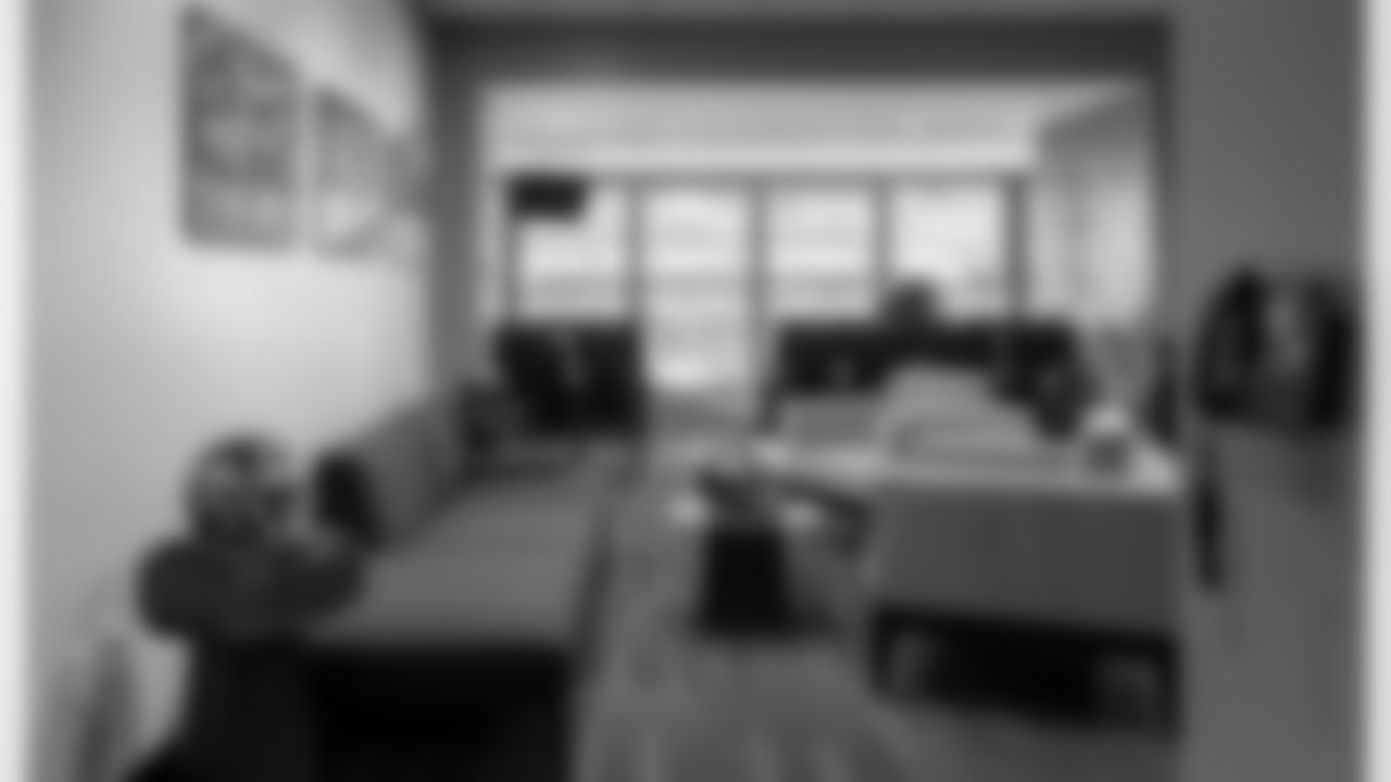 Philadelphia Eagles Suite | Lounge Layout