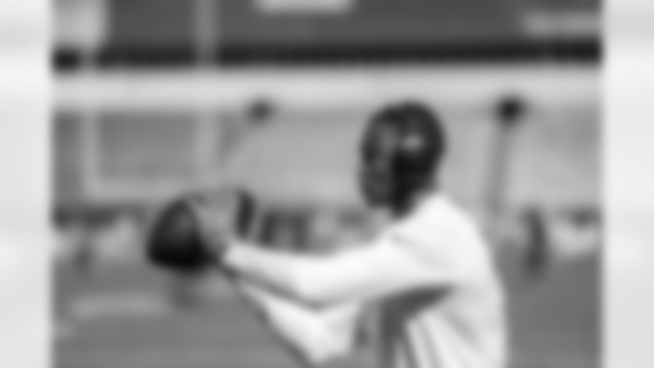 WR DeVonta Smith
