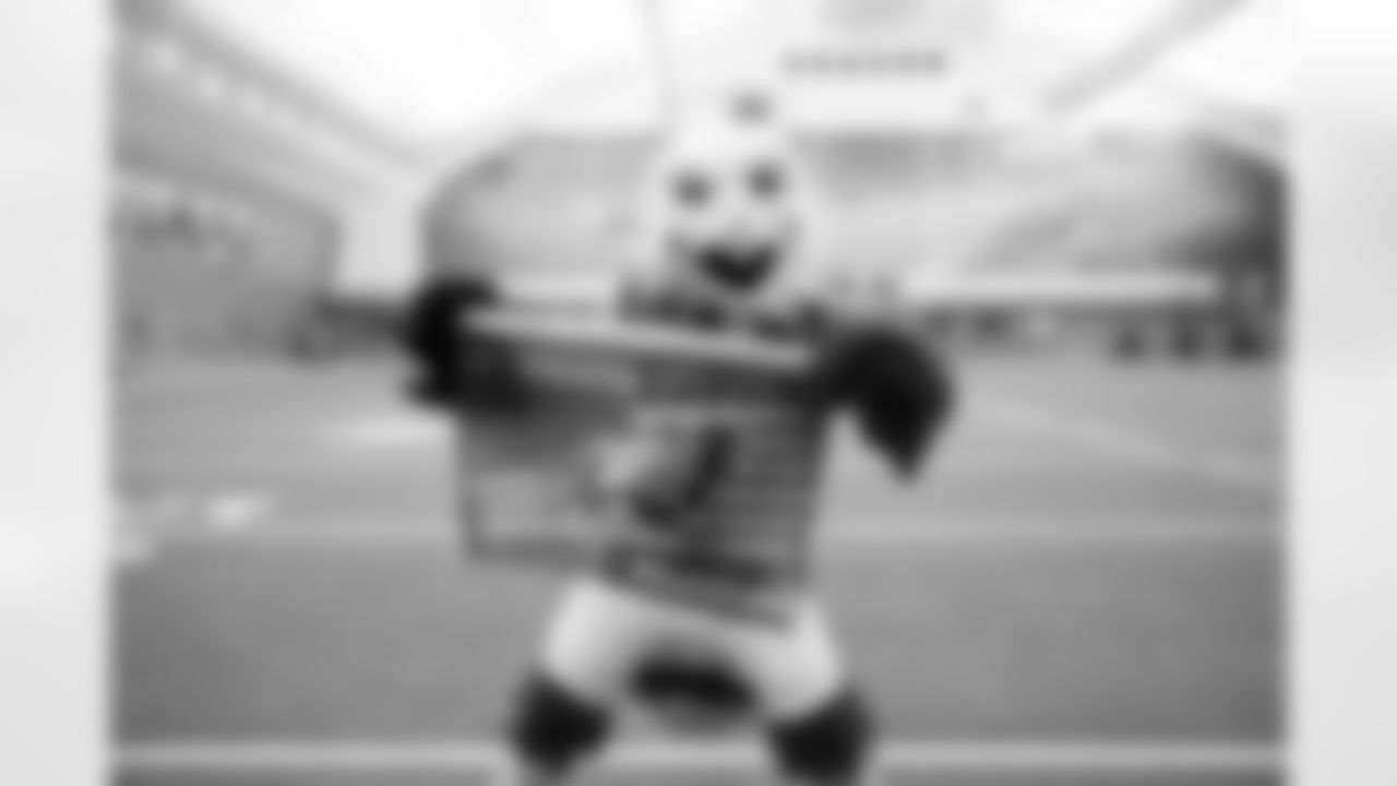 Eagles and Toyota Salute to Service Flag Football Game