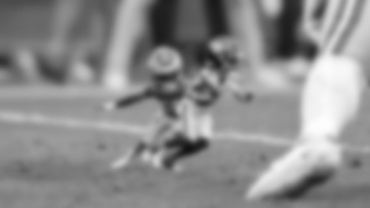 OLB Jalyx Hunt
