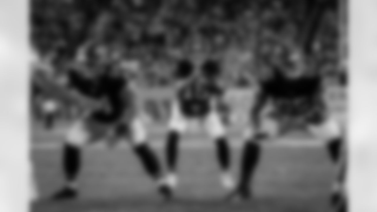 Atlanta Falcons quarterback Kirk Cousins #18 receives the ball during the Week 15 Game against the Tampa Bay Buccaneers at Raymond James Stadium in Tampa, Florida on Thursday, December 11, 2025. (Photo by Jay Bendlin/Atlanta Falcons)