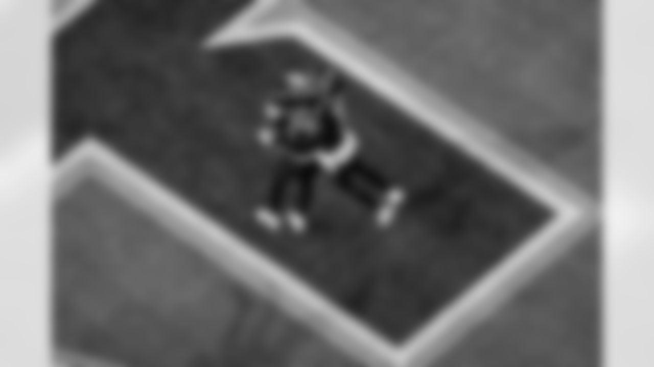 Atlanta Falcons cornerback Dee Alford #20 intercepts the ball during the Week 18 Game against the New Orleans Saints at Mercedes-Benz Stadium in Atlanta, Georgia on Sunday, January 4, 2026. (Photo by Taylor McLaughlin/Atlanta Falcons)