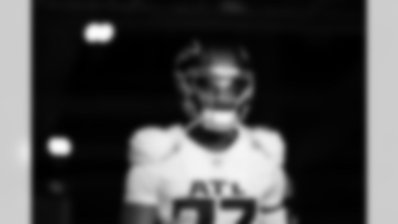 Atlanta Falcons edge rusher James Pearce Jr. #27 prior to the Week 9 Game against the New England Patriots at Gillette Stadium in Foxborough, Mass. on Sunday, November 2, 2025. (Photo by Jay Bendlin/Atlanta Falcons)