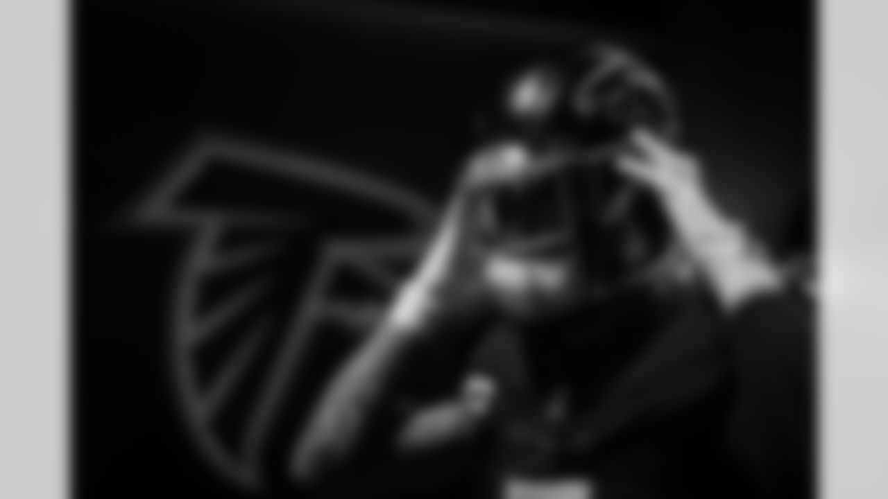 Atlanta Falcons safety Jessie Bates III #3 prepares in the locker room before the Week 18 Game against the New Orleans Saints at Mercedes-Benz Stadium in Atlanta, Georgia on Sunday, January 4, 2026. (Photo by Brandon Magnus/Atlanta Falcons)