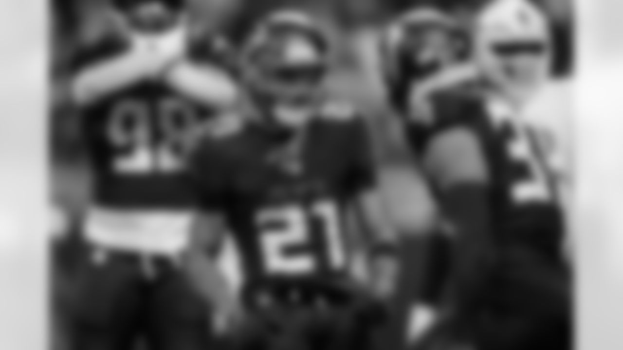 Atlanta Falcons cornerback Mike Hughes #21 reacts after a tackle during the first quarter of the Week 8 Game against the Miami Dolphins at Mercedes-Benz Stadium in Atlanta, Georgia on Sunday, October 26, 2025. (Photo by Matthew Grimes/Atlanta Falcons)