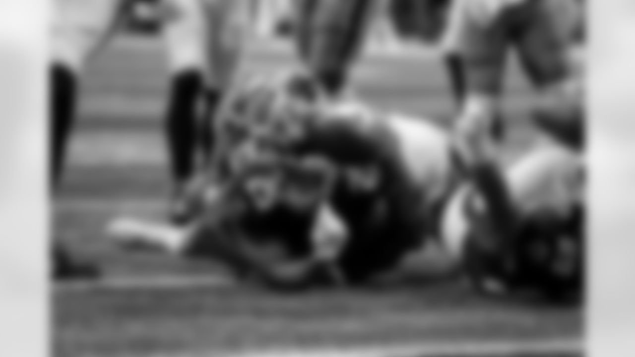 Atlanta Falcons running back Tyler Allgeier #25 scores a touchdown during the Week 11 Game against the Carolina Panthers at Mercedes-Benz Stadium in Atlanta, Georgia on Sunday, November 16, 2025. (Photo by Taylor McLaughlin/Atlanta Falcons)