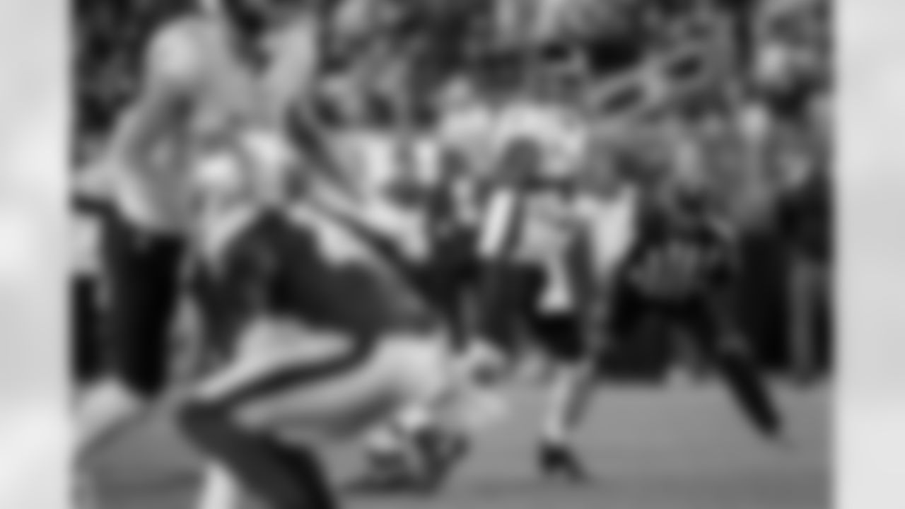 Atlanta Falcons quarterback Michael Penix Jr. #9 during the Week 7 Game against the San Francisco 49ers at Levi's Stadium in Santa Clara, California on Sunday, October 19, 2025. (Photo by Taylor McLaughlin/Atlanta Falcons)