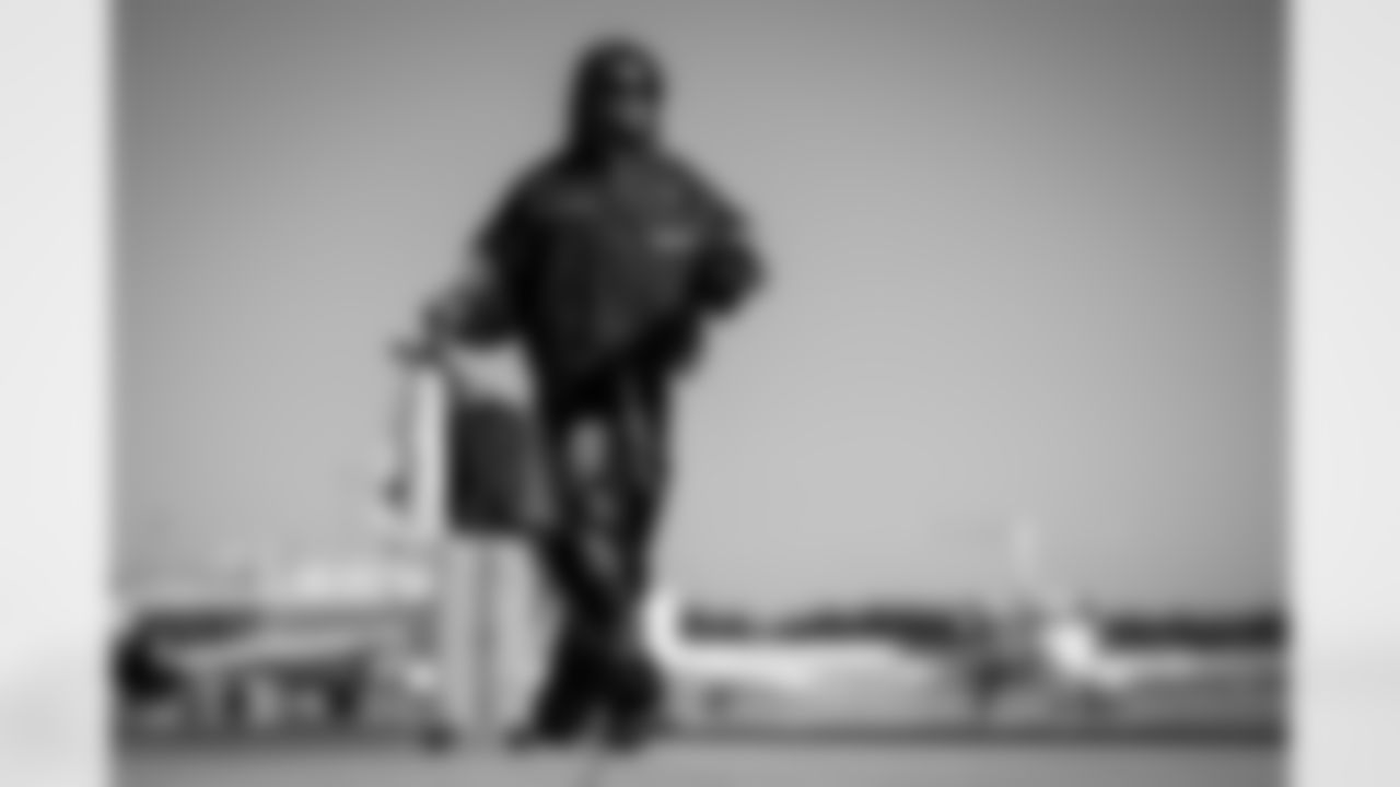 Atlanta Falcons wide receiver Darnell Mooney #1 boards the plane at Hartsfield-Jackson International Airport in Atlanta, Ga. on Saturday, November 1, 2025. (Photo by Jay Bendlin/Atlanta Falcons)