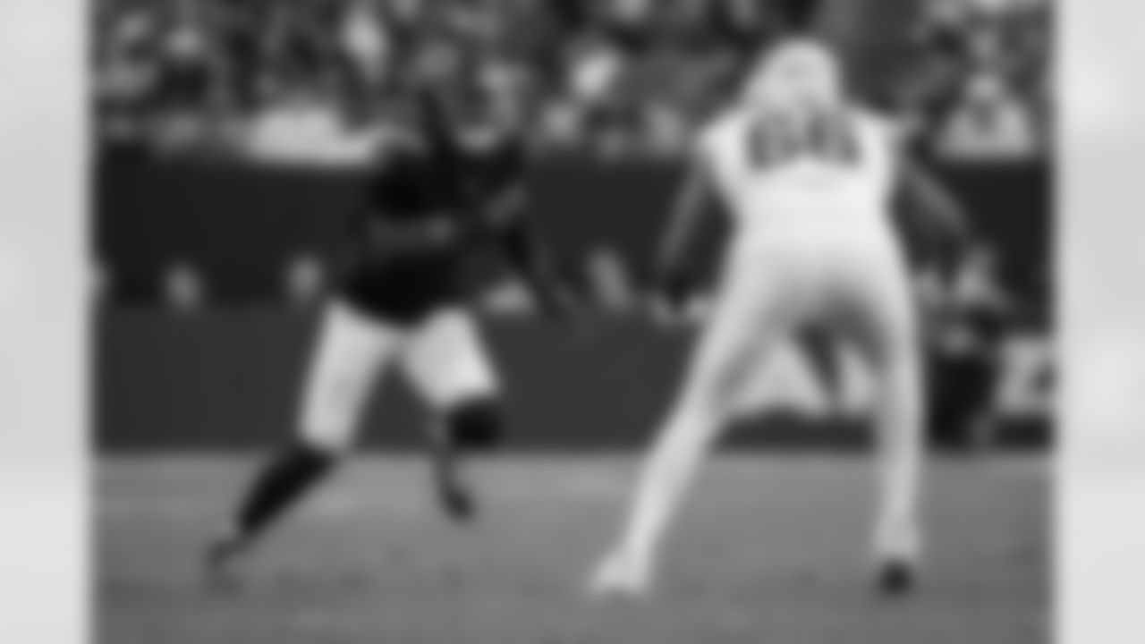 Atlanta Falcons edge rusher James Pearce Jr. #27 defends during the second quarter of the Week 16 Game against the Arizona Cardinals at State Farm Stadium in Glendale, Arizona on Sunday, December 21, 2025. (Photo by Jay Bendlin/Atlanta Falcons)