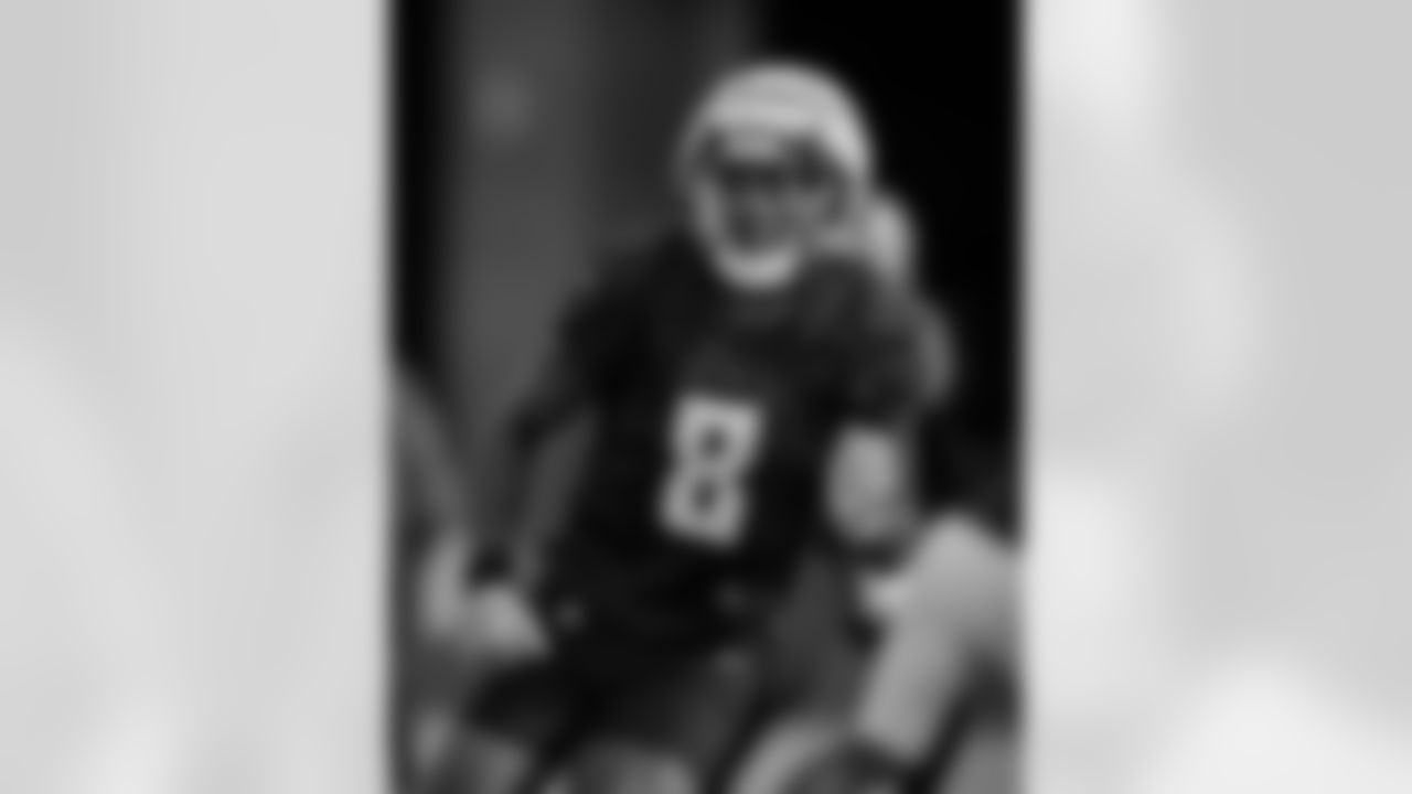 Atlanta Falcons tight end Kyle Pitts Sr. #8 during practice at Atlanta Falcons Training Facility in Flowery Branch, Georgia, on Thursday, November 13, 2025. (Photo by Taylor McLaughlin/Atlanta Falcons)