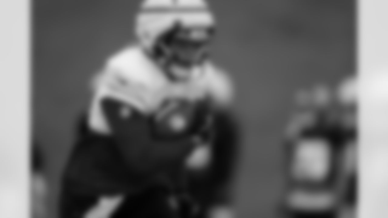 Atlanta Falcons running back Tyler Allgeier #25 during practice at Atlanta Falcons Training Facility in Flowery Branch, Georgia, on Thursday, October 30, 2025. (Photo by Taylor McLaughlin/Atlanta Falcons)